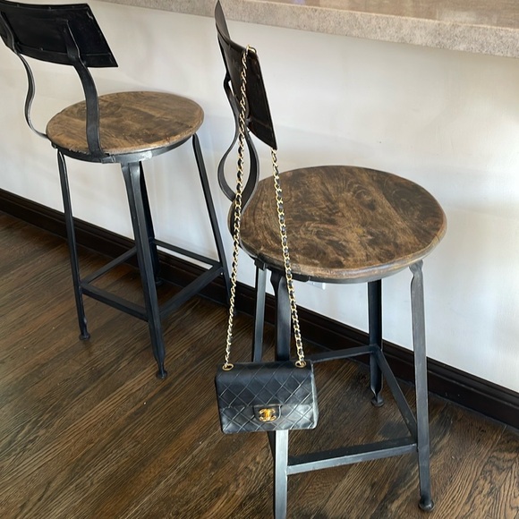 🥂🌟HOST PICK🥂🌟Absolutely Stunning Vintage Lambskin Chanel Crossbody Bag - Picture 2 of 15